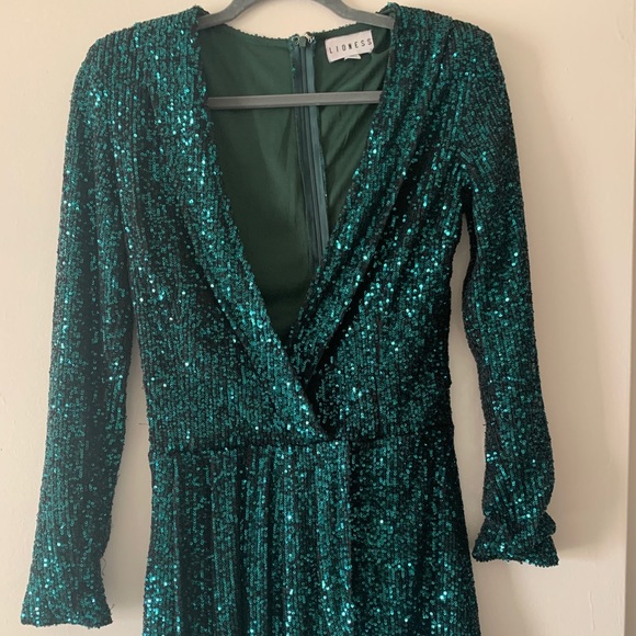 Glitter sequin green plunge front ruffle dress - Picture 5 of 8